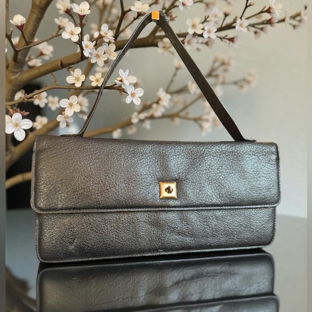 CUERO VACA VINTAGE ARGENTINIAN PEBBLE LEATHER SHOULDER BAG.